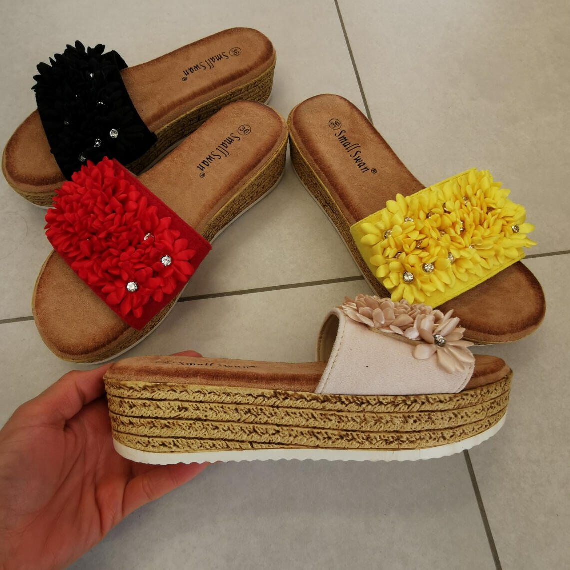 Shopinguj dámske sandále
